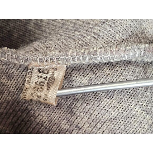 Vintage Womens Gray Faux Fur Hat With Faux Black Snake Skin Band Union Made - Picture 8 of 9